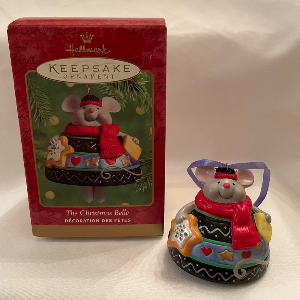 Hallmark Keepsake Ornament - Mouse with Red Scarf and Gray Outfit - EUC